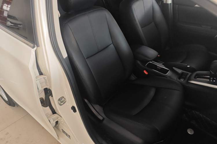 Used Nissan Sylphy 2024 Classic 1.6XE CVT Comfort Edition Right Front Seat