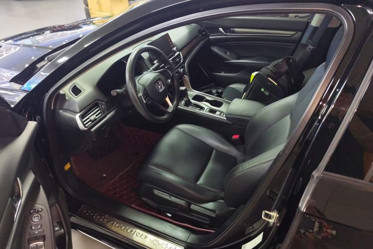 Used Honda Accord 2018 230TURBO Comfort Version National V Left Front Seat