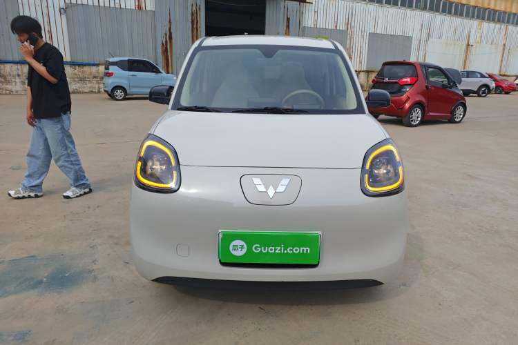 Used Wuling Hongguang MINIEV 2025 Four-Door Version Premium Edition Front