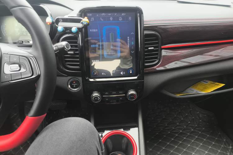 Used Chery Little Ant 2022 Revised Version Sweet Pink Edition Half-Sugar Version Lithium Iron Phosphate 30.7 kWh 30 kW 301 km