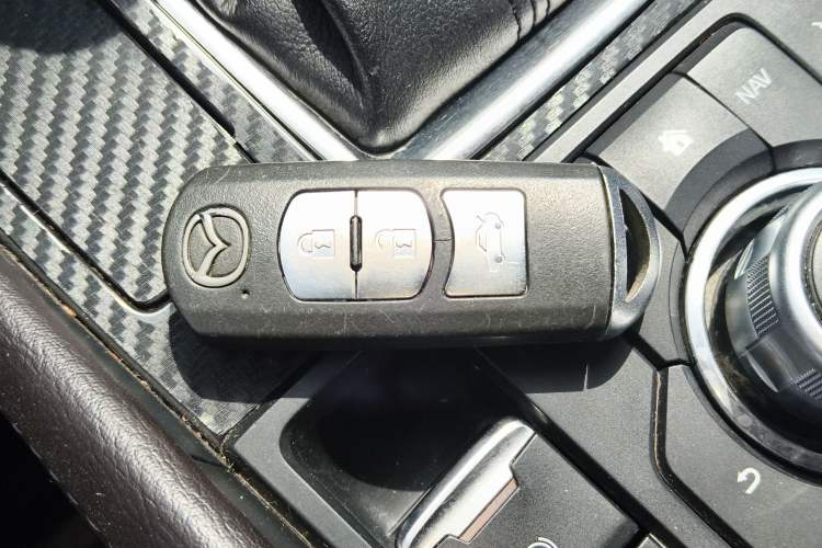 Used Mazda Atenza 2017 2.0L Blue Sky Luxury Edition Vehicle Key