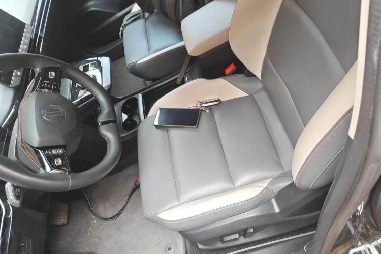 Used MG 4 EV 2023 415 km Range Sea-Faring Champion Edition Left Front Seat