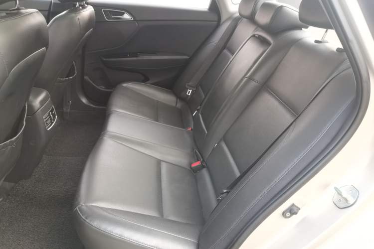 Used Hyundai Mistra 2014 1.8L Automatic Smart GLS
