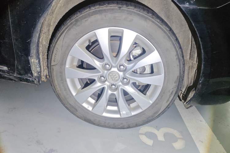 Used Buick LaCrosse 2013 2.4L SIDI Leading Comfort Version