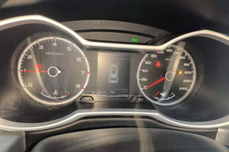 Used Geely Auto Emgrand X7 Sport 2016 2.0L Manual ZhiShang Version