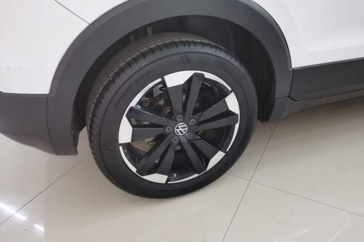 Used Volkswagen Tacqua 2021 1.5L Automatic Yue Zhi Lian Edition Right Rear Wheel Hub