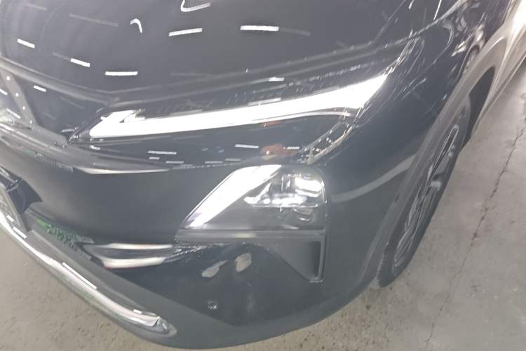 Used Wuling Xingguang S 2025 Model, 130km Flagship Edition Left Front Headlight