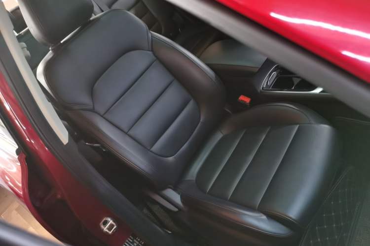 Used MG HS 2019 20T Automatic Two-Wheel Drive Luxury Edition China VI Standard
