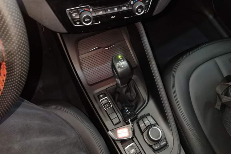 Used BMW X1 2016 sDrive18Li Fashion Model Gear Lever