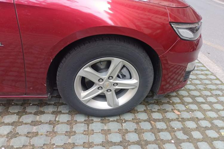 Used Chevrolet Malibu XL 2019 535T CVT Rui Xing Edition Right Front Wheel Hub