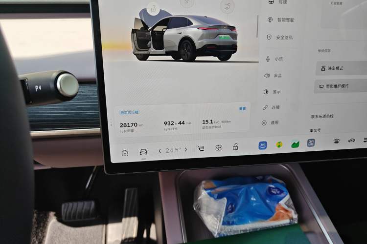 Used ONVO L60 2024 60 kWh Rear-Drive Version
