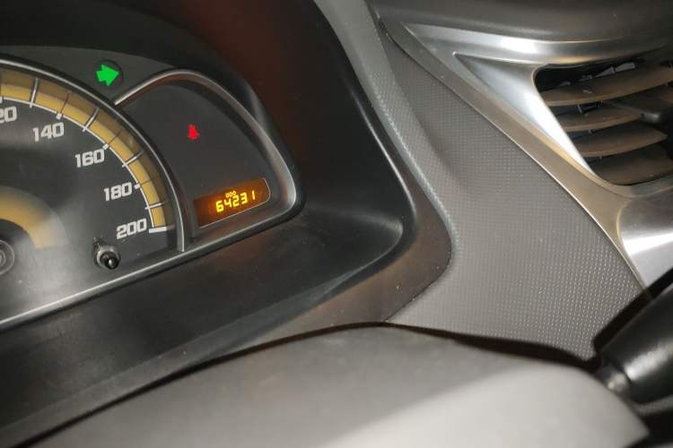 Used Chevrolet Sail 2013 Sedan 1.2L Manual Warm Edition Odometer Close Up