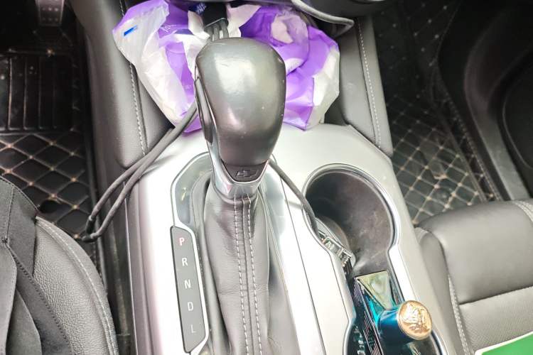 Used Chevrolet Blazer 2020 650T 7-Seater WEI Version Gear Lever