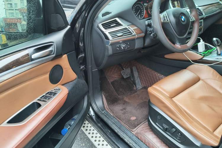 Used BMW X6 2013 xDrive35i
