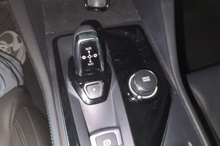 Used Lynk & Co 03 2021 1.5TD DCT Jing Champion Edition Gear Lever