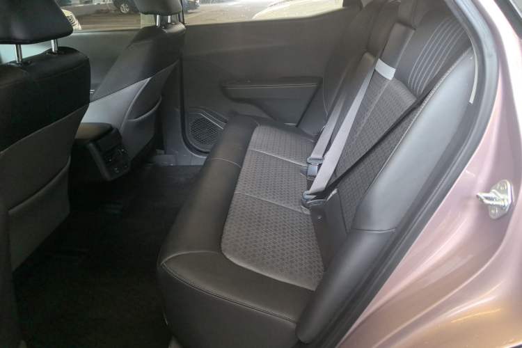 Used Toyota bZ3 2023 616 km Long-Range Premium Left Rear Seat