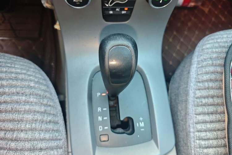 Used Volvo S40 2009 2.0L Automatic ZhiShang Edition