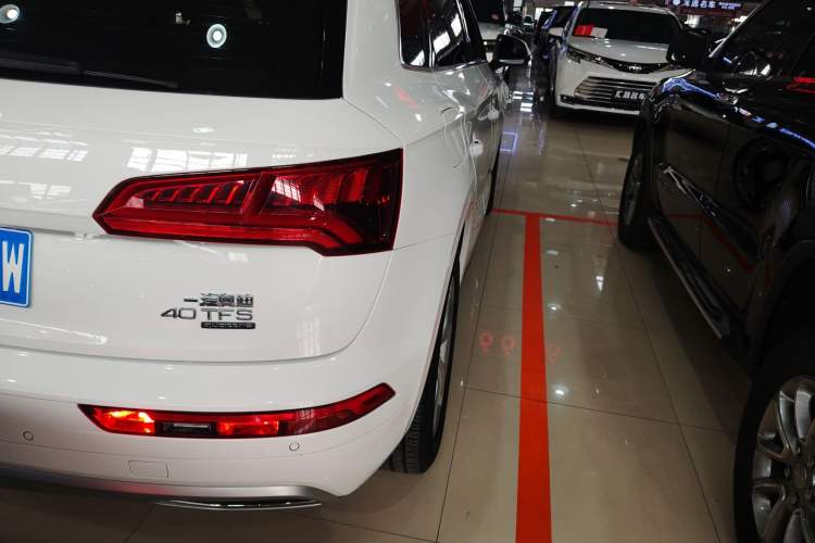 Used Audi Q5L 2018 40 TFSI Prestige Edition China V Right Rear Taillight