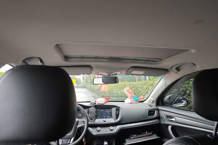 Used Roewe 360 2015 1.5L Automatic Luxury Edition Headliner