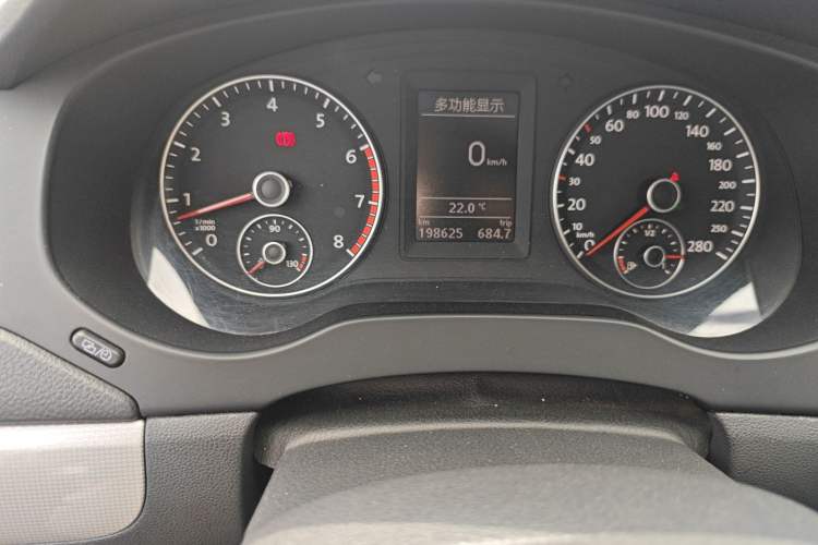 Used Volkswagen Sagitar 2014 1.4TSI Automatic Luxury Model