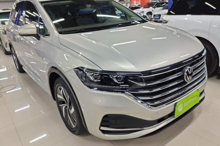 Used Volkswagen Viloran 2024 330TSI Luxury Edition
