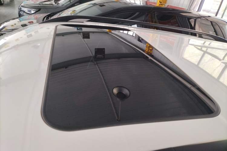 Used CHANGAN CS35PLUS 2022 Blue Whale NE 1.4T DCT Luxury Model Roof