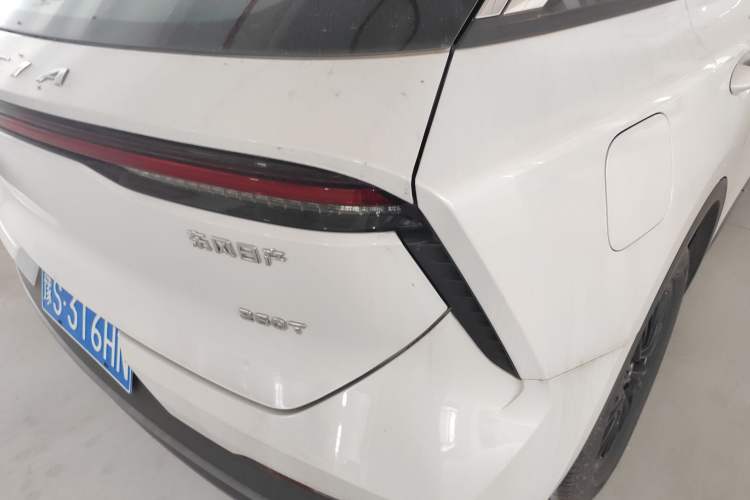 Used Venucia V 2023 260T Idol Edition Pro
