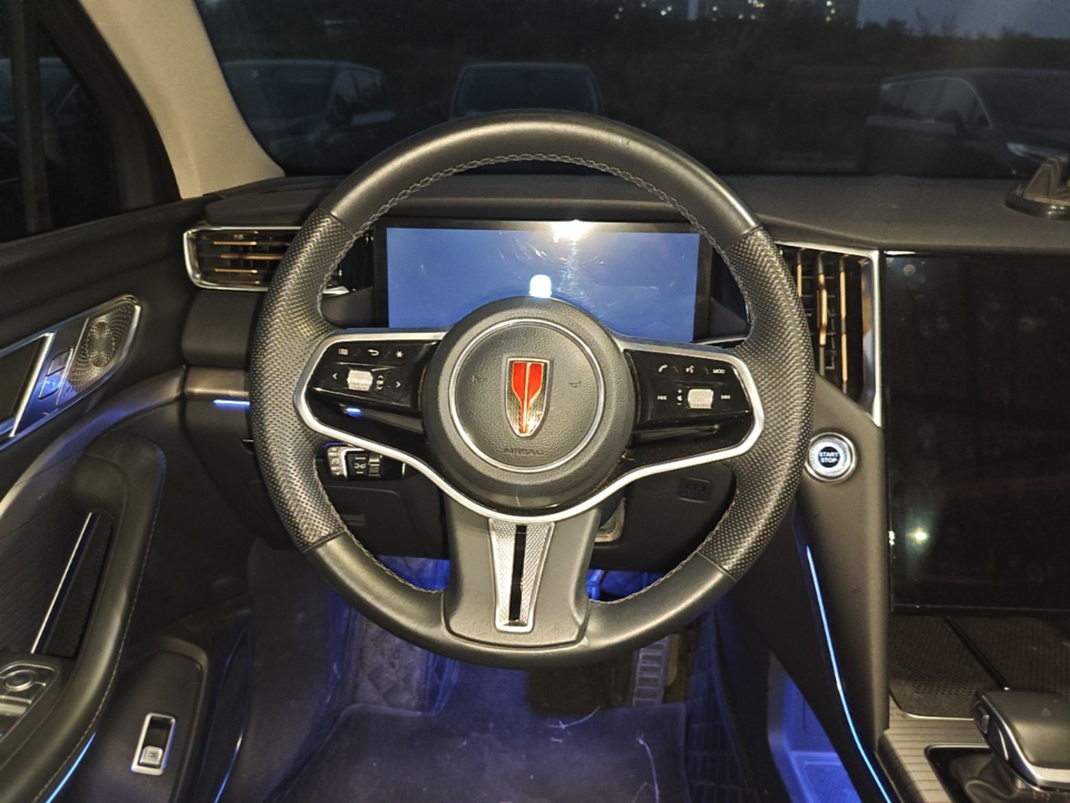 Hongqi HS7 PHEV 2024 2.0T PHEV Four-Wheel Drive Flagship Edition 6 Seats — снимка 13