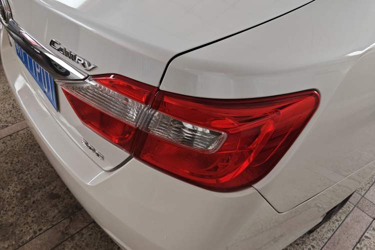 Used Toyota Camry 2013 2.0G Comfort Edition
