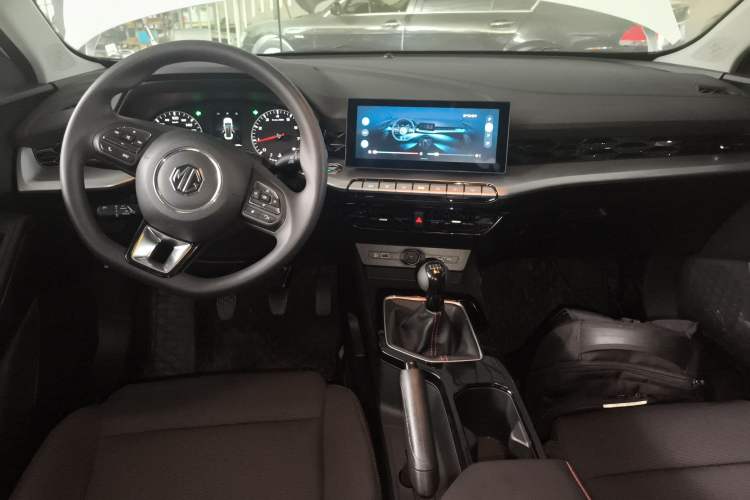 Used MG 5 2023 180 DVVT Manual Fashion Edition