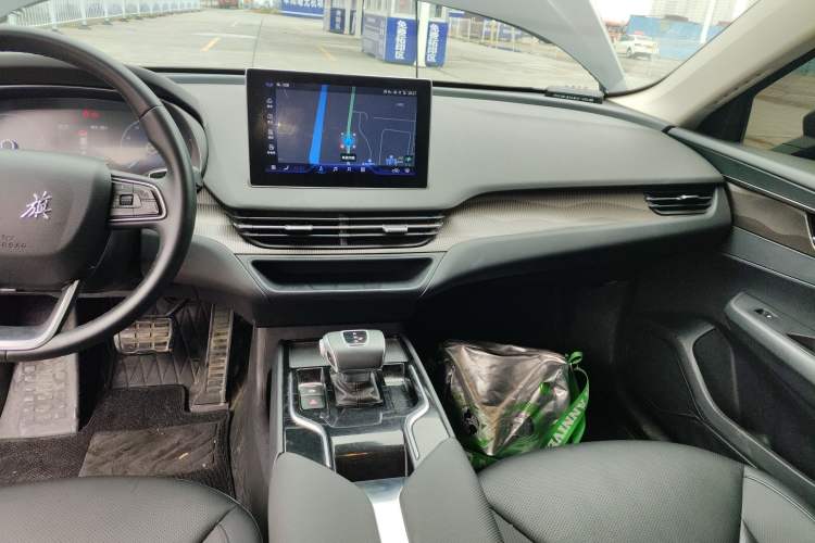 Used Hongqi E-QM5 2022 431 km Charge & Enjoy Edition
