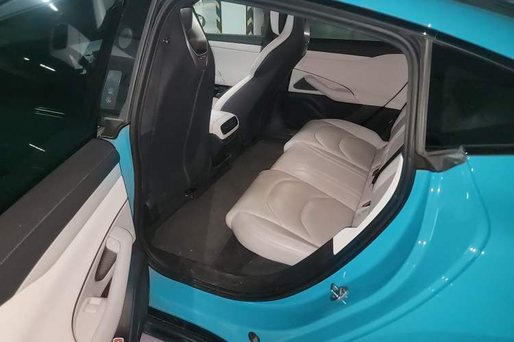 Used Xiaomi Auto SU7 2024 Four-Wheel Drive Ultra-Long Range Advanced Intelligent Driving Max Edition