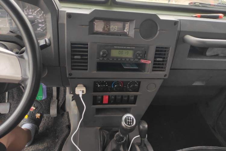 Used BAW Warrior Pickup 2020 2.4T gasoline four-wheel drive 3035 wheelbase integrated double-row cabin 4K22D4T
