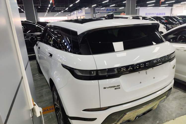 Used Land Rover Range Rover Evoque 2021 Range Rover Velar 249 PS R-Dynamic HSE Luxury Edition