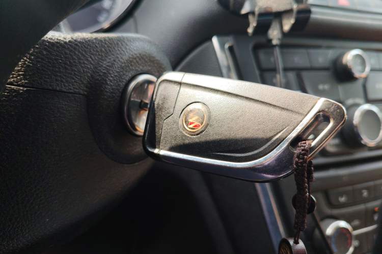 Used Buick Encore 2015 1.4T Automatic Two-Wheel Drive Urban Elite Version