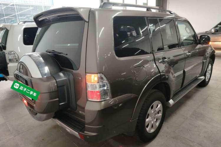 Used Mitsubishi Pajero 2014 3.0L Elite Edition

