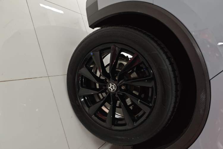 Used Venucia V 2021 260T Top-Tier Version Right Rear Wheel Hub