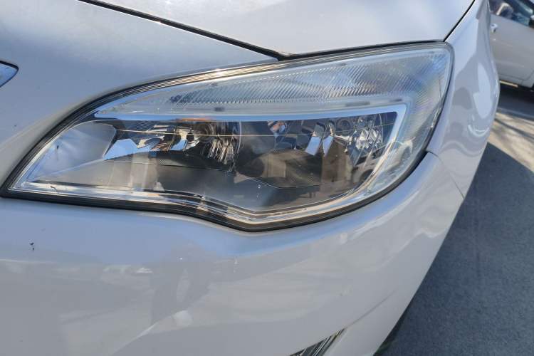 Used Buick GT 2014 XT 1.6L Automatic Fashion Edition