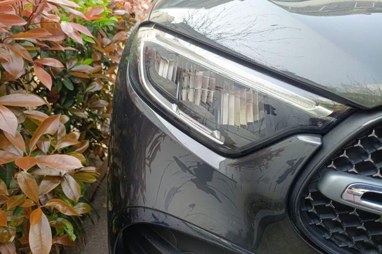 Used Mercedes-Benz GLC 2023 GLC 260 L 4MATIC Luxury Model 5 Seats Right Front Headlight