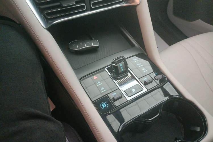 Used BYD Song PLUS New Energy 2025 EV Intelligent Driving Edition 520km Luxury Model Gear Lever