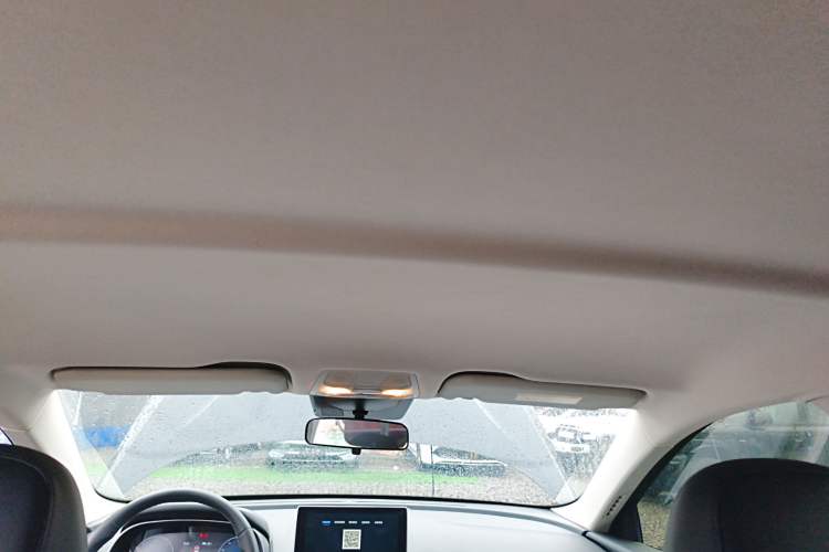 Used Hongqi E-QM5 2022 431 km Charge & Enjoy Edition