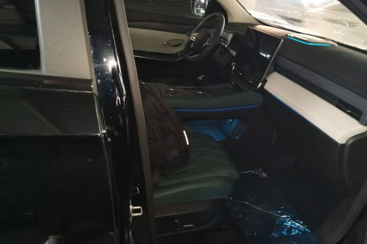 Used JETOUR Shanhai L9 2024 1.5TD 2DHT Max 5-Seater