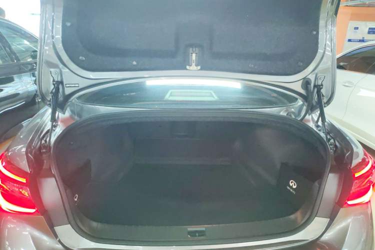 Used Infiniti Q50L 2022 2.0T Enjoyment Edition Trunk