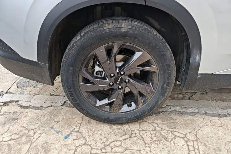 Used Dongfeng Aeolus Mage 2025 1.5T Luxury Version
