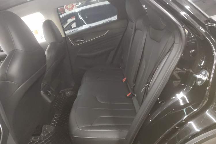 Used Venucia V DD-i 2023 110 km iE Version Left Rear Seat