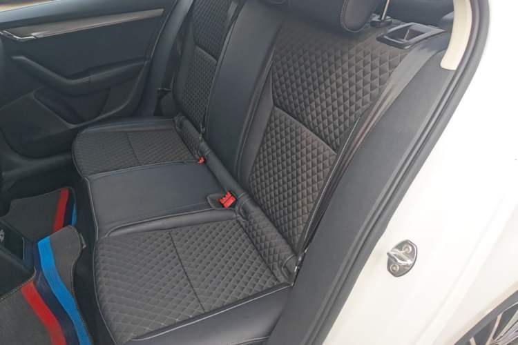 Used Skoda Octavia 2018 TSI230 DSG Luxury Enjoyment Edition Left Rear Seat