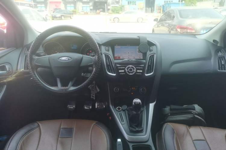 Used Ford Focus 2018 Hatchback Classic 1.6L Manual Comfort Plus SmartDrive Edition