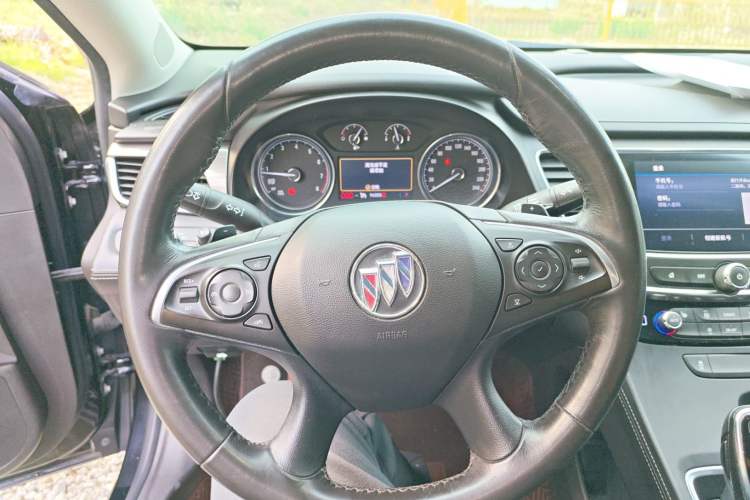 Used Buick LaCrosse 2022 552T Luxury Version Steering Wheel