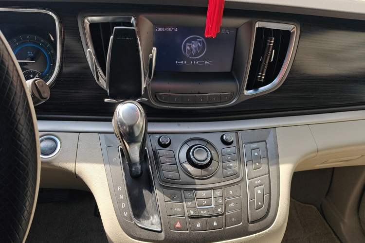 Used Buick GL8 2011 3.0L XT Luxury Business Flagship Edition
