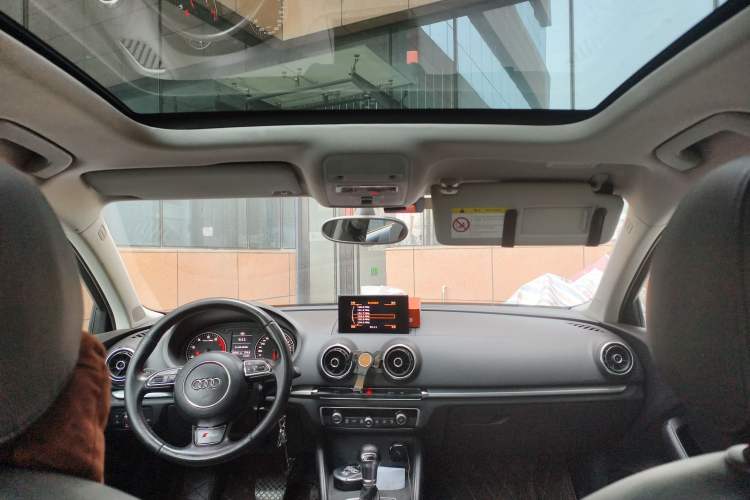 Used Audi A3 2014 Limousine 35 TFSI Automatic Comfort Model